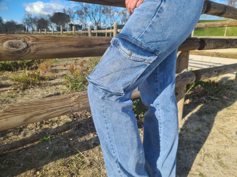 PANTALÓN VAQUERO CARGO